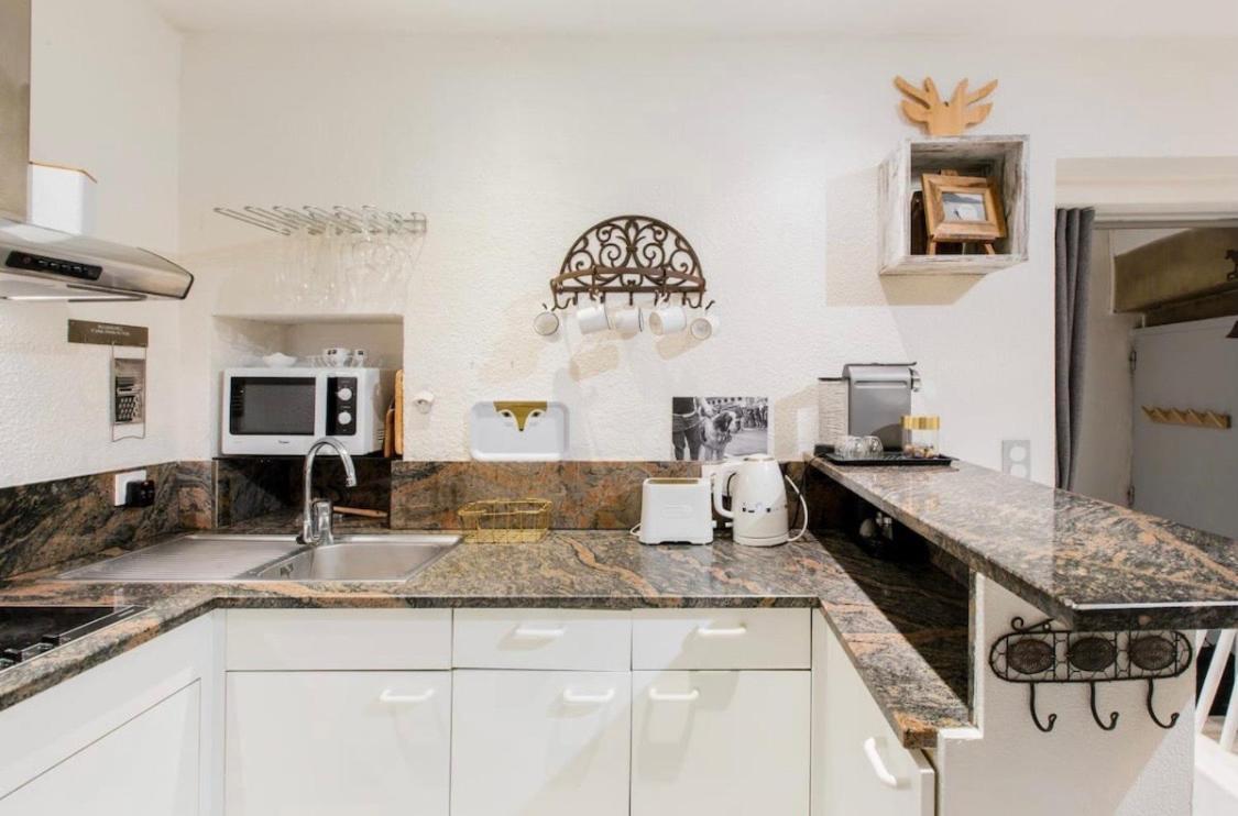 Un Cottage Alpin Chaleureux Dans Le Coeur D Annecy Avec 2 Velos エクステリア 写真