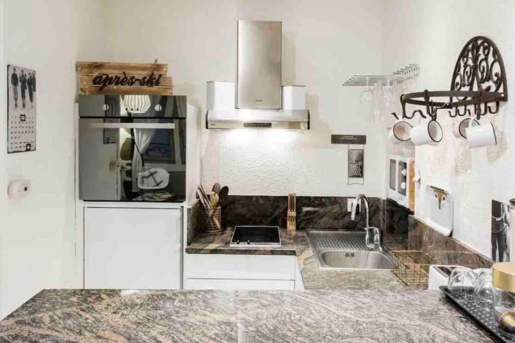 Un Cottage Alpin Chaleureux Dans Le Coeur D Annecy Avec 2 Velos エクステリア 写真